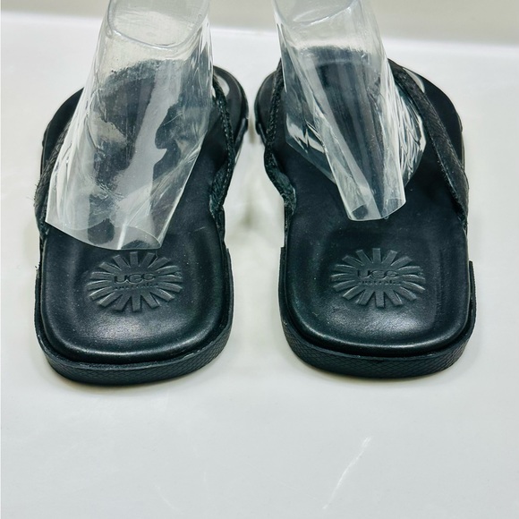 UGG Men’s Black Leather Thong Sandals Sz. 11 - Picture 6 of 8